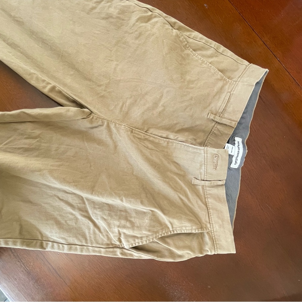 Amazon Essentials Men's Khaki Chinos
